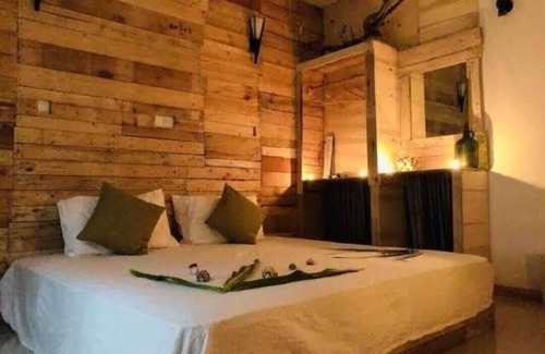 Dhidhdhoo House | Dhontakuru Guesthouse