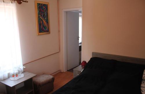 Bukkszek House | Diófa Vendégház