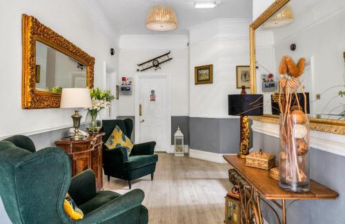 Crowthorne Hotel | Dial House Hotel