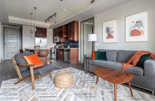 North Burnet Apartment | Diamond at Kenzie - Modern 2-Bedroom, North Austin