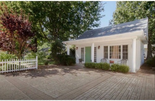 Marshfield Cabin | Dickey House, Carriage Suite