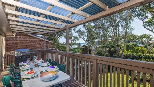 Tanilba Bay House | Diggers Drive No11