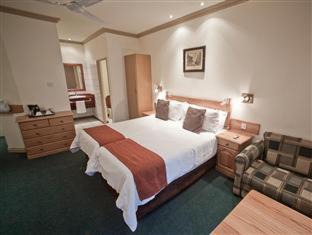 Francistown Cabin | Diggers Inn