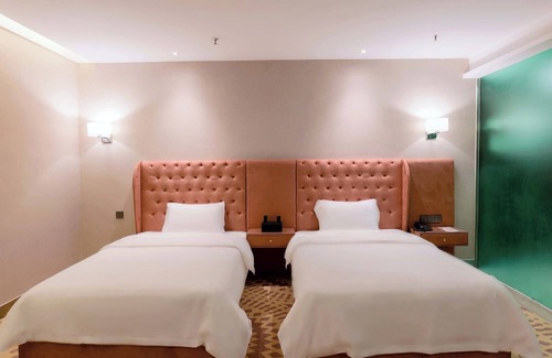 Shiqi District Hotel | DILLI Home