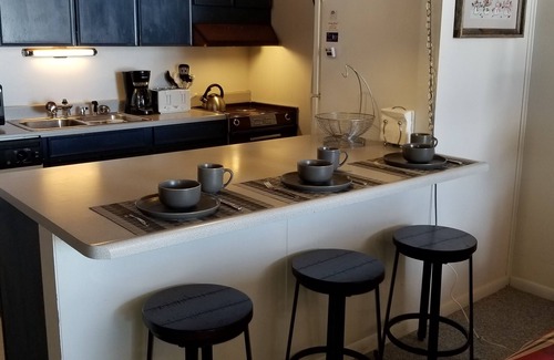 Dillon House | Dillon Townhome.Great Location, Great Value!
