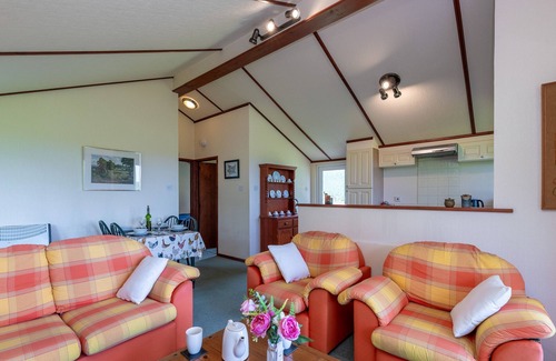 Penmon Cottage | Dinmor - a chalet that sleeps 4 guests in 2 bedrooms