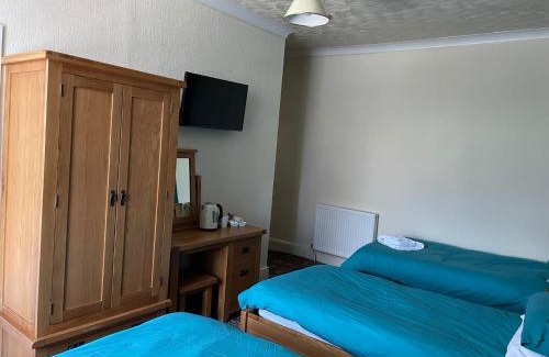 Amlwch Hotel | Dinorben Arms Hotel