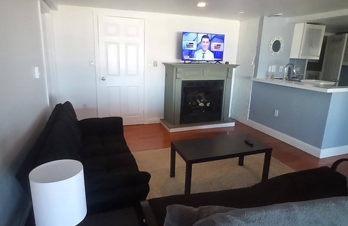 Hull Condo | Direct ocean view 2 bed 2 bath walk to beach