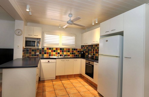 Bargara Apartment | Direct Oceanfront Unit - Step Right onto the Beach!