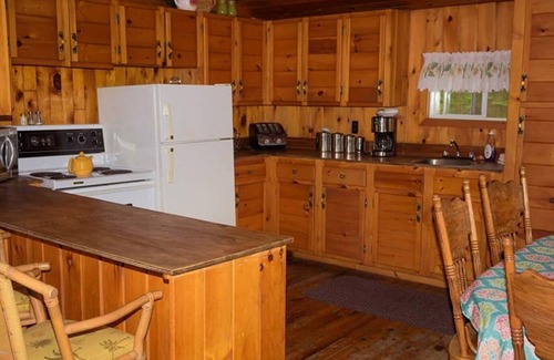 Papineau-Cameron Cottage | Directeur Cottage