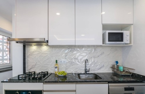 Malgrat de Mar Apartment | Directly at the beach, pool, sea view, A/C, Wifi