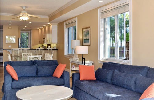 Grace Bay House | Directly on Beach, Beachy Chic 2 BR - Heart of Grace Bay - Grandview Resort
