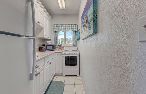 Golden Beach Condo | Directly on the Gulf - Unit 6 - 1 Bedroom - Ground Floor - Sleeps 4