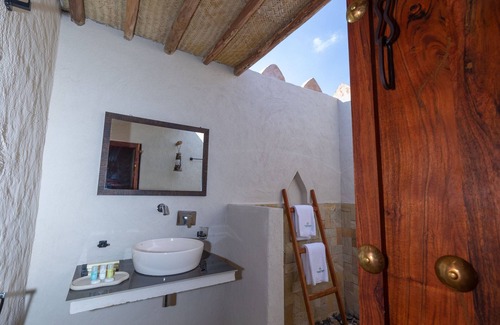 Bidiya Resort | Discover refined comfort & desert charm in Deluxe Tents at Thousand Nights Camp