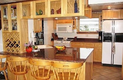 Newbury House | Discounted 3BR-4BR Oceanfront Home - Ocean View from 3 BR's!