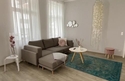 Eisenach Apartment | discovAIR - Modern & Zentral, INKLUSIVE Parkplatz & Kaffee bis zu 2 Schlafzimmer & Balkon