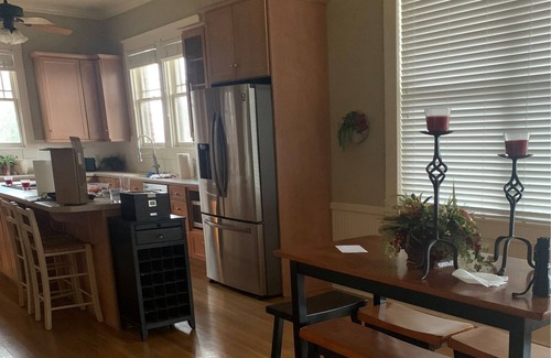Russellville House | Discover Dardanelle charm, steps away from Arkansas River