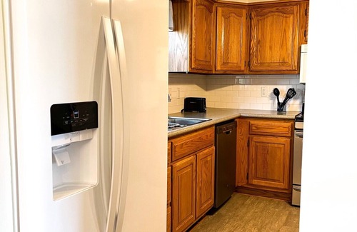 Decatur House | Discover Decatur in this 3 BR 2 BA Weekend Getaway