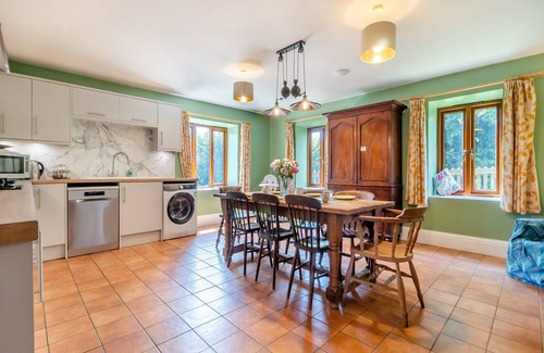 New Buckenham Cottage | Discover historic charm at St Mary’s Chapel.