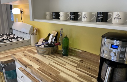Overlook House | Discover North Portland charm near Moda Center