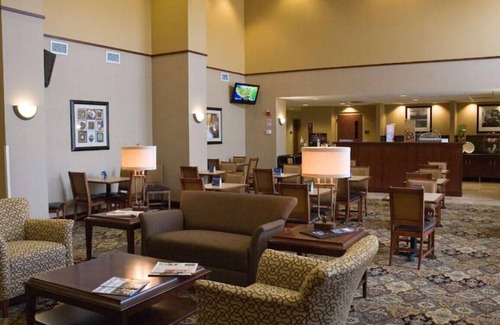 Lino Lakes House | Discover Our Stunning Room and Fabulous Amenities!