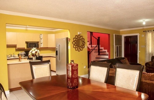 Mango Walk House | Discover Serenity in Jamaica: Your Perfect Island Getaway Awaits!