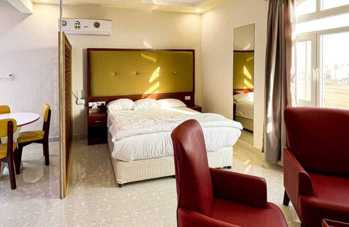 Sur House | Discovery Guest House -Sur