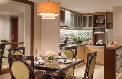 Wack-Wack Greenhills Hotel | Discovery Suites