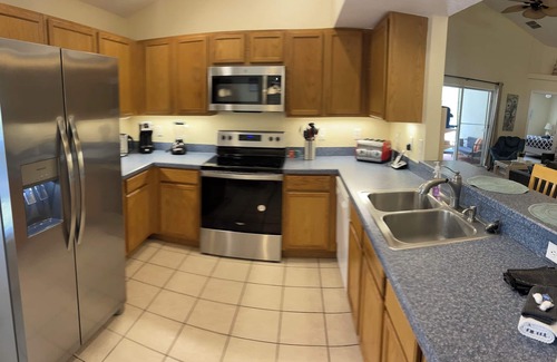 Lake Wilson Preserve House | Disney World Area Villa Orlando * Sleeps 10 * Private Pool * SunDeck *