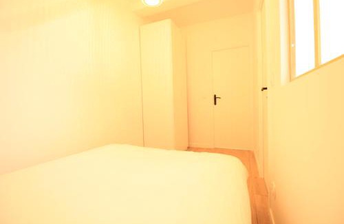 Arcueil Apartment | Disponible - Appartement Entier - Matelas Emma - RER B Laplace, 5mn Paris - 2 pers - Parking Rue Gratuit - Tout équipé - RDC - 1
