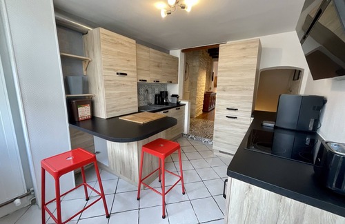 Verdun House | Distinguished Townhouse, "L'Aparté"