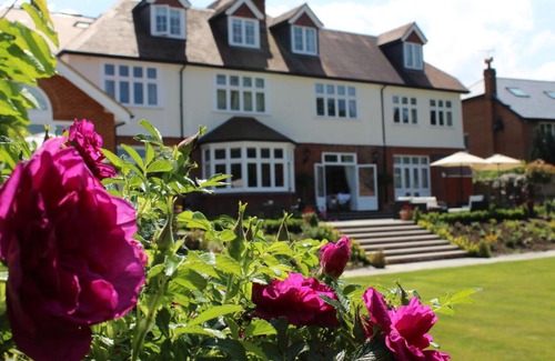 Long Ditton House | Ditton Lodge