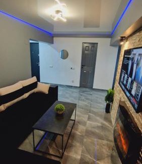 Lupeni Apartment | Divine House Straja