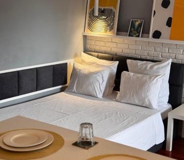 Popesti-Leordeni Apartment | Divine Studio Fermei 62