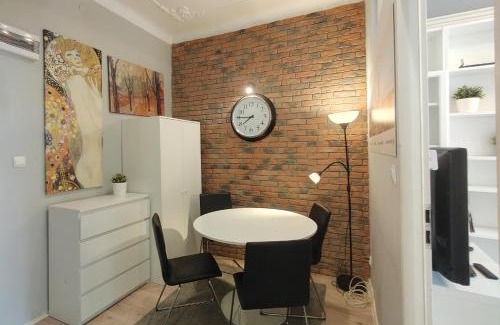 Old Town Apartment | Divon Apartment