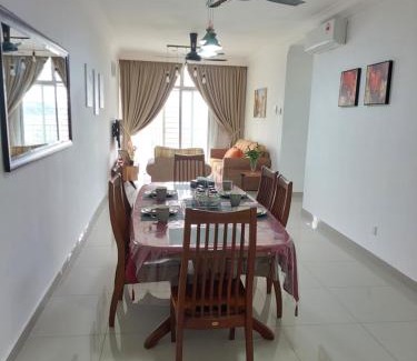 Putrajaya Apartment | Dlake Putrajaya Homestay
