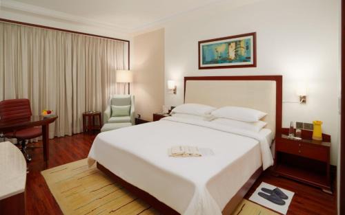 DLF Phase 3 Hotel | DLF Club 3