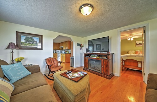 Elkin House | Dobson Farmhouse w/Wraparound Porch & Fire Pit!