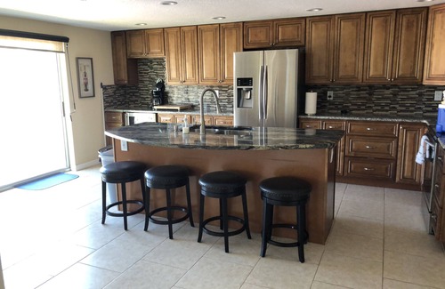 Sea Ranch House | DOCK*DEEP WATER ACCESS BBQ, 3 TVs*FREE WIFI.