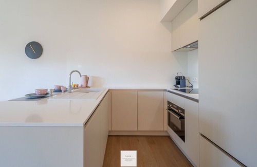 Nieuwpoort Apartment | Dockside Floor, Hamptons style II at the harbor