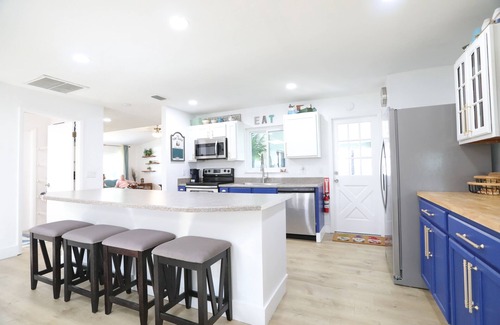 Palm Harbor House | Dockside Nautical Nook - a dog friendly coastal retreat, 10 min from the beach