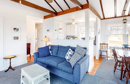 Town of Southold Town House | Dog-Friendly Beachfront Home w/Deck, Free WiFi, Ocean Views, & Wood Fireplace