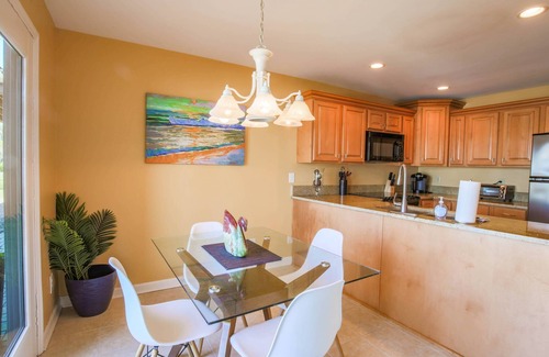 Bohicket Marina Village Condo | Dog Friendly. Enjoy Sunset at the Bohicket Marina! Community Pool. Walk to Restaurants & Shops.