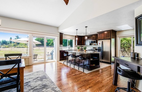 Sequim House | Dog-friendly home near Port Williams with private saltwater hot tub