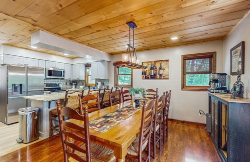 Helen House | Dog-friendly house with a brand-new hot tub & stunning mountain views