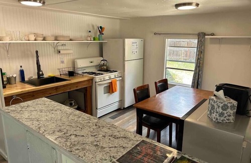 Coal Creek Canyon Cabin | Dog-friendly John C Frémont Lodge on Coal Creek - Boulder/Golden