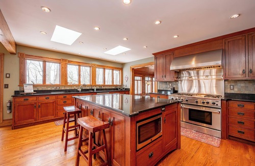 Blakeslee House | Dog Friendly, Lake Views, Private Dock & Cozy Fire Nights