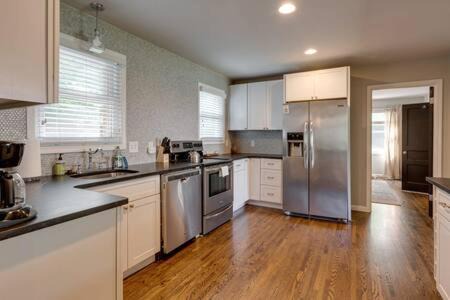 Inglewood House | Dog-Friendly Oasis in Nashville