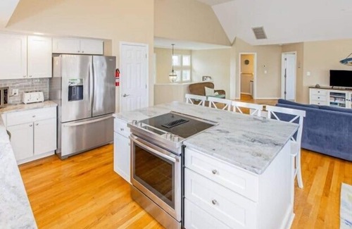 Sandbridge House | Dog Friendly-Oceanview, 3 BD 2.5 BTH w/Private Pool & Hot Tub
