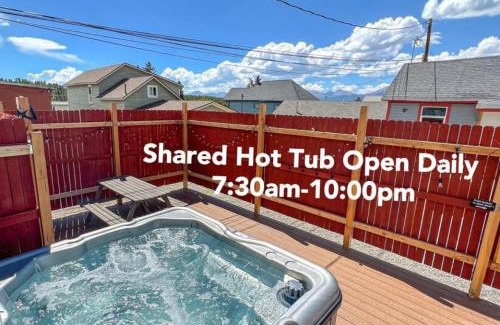 Leadville House | Dog Friendly Private Cabin w Hot Tub Leadville-A